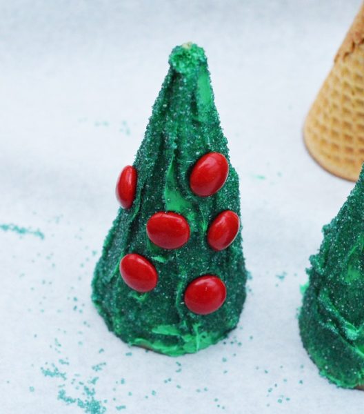 Edible Christmas Craft for Kids: Christmas Tree Cones