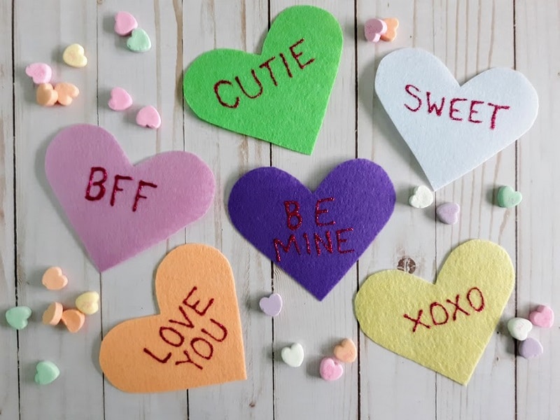 19 Pieces Valentine Conversation Hearts Cutting Dies Set Clear Silicone  Stamps 3D Heart Metal Cutting Stencils for Valentine's Day Scrapbook Card